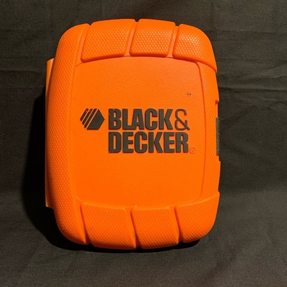 BLACK & DECKER Screw Driving Incomplete Bit Case Set